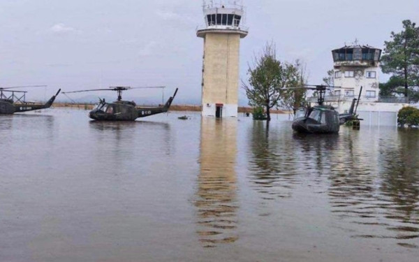 ΣΥΡΙΖΑ για πλημμύρες: «Κολοσσιαίες οι ευθύνες κυβέρνησης και ηγεσίας Ενόπλων Δυνάμεων για τα βυθισμένα στο νερό ελικόπτερα»