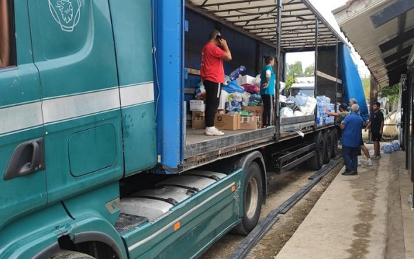 Δήμος Χαλκηδόνος: Παραδόθηκε η ανθρωπιστική βοήθεια στους πλημμυροπαθείς της Θεσσαλίας (φωτ.)