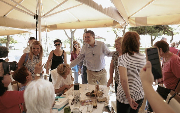 Tζιτζικώστας: Επισκέφθηκε το δήμο Βόλβης και συναντήθηκε με καταναλωτές, πωλητές και εμπόρους