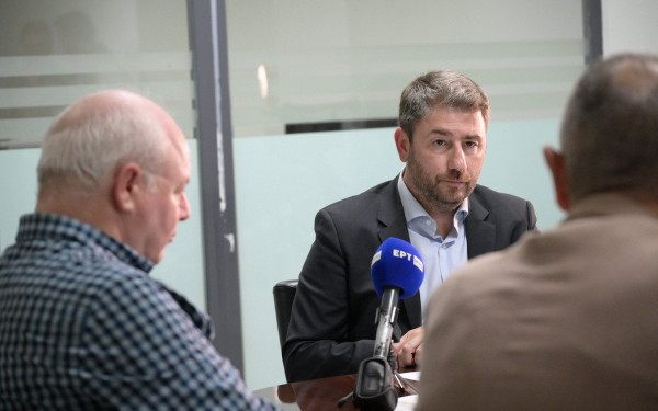 Η παρουσία Ανδρουλάκη στη ΔΕΘ και οι συμβολικές συναντήσεις του
