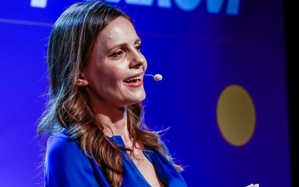 Αχτσιόγλου: «Θέλουμε να δημιουργήσουμε ένα νέο παράδειγμα πολιτικής»