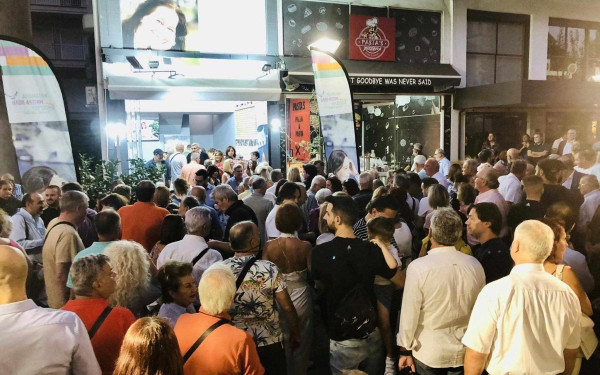 Καλαμαριά: Μαζική συμμετοχή και παλμός στα εγκαίνια του εκλογικού κέντρου της Χρύσας Αράπογλου (φωτ.)
