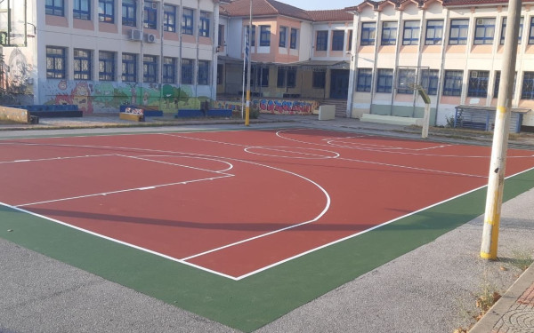 Δήμος Κορδελιού - Ευόσμου: Παραδόθηκαν ανακαινισμένες αθλητικές εγκαταστάσεις (φωτ.)