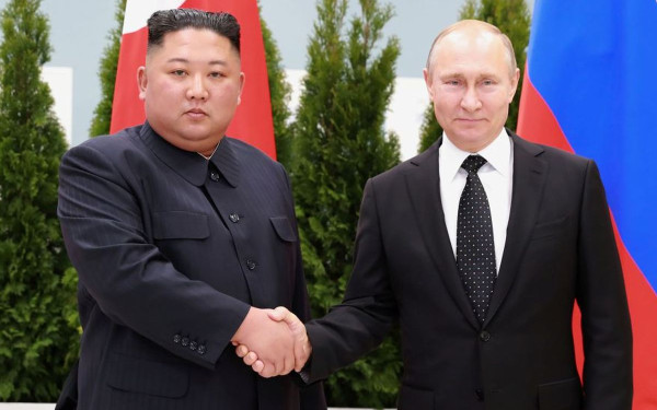 Ρωσία και Βόρεια Κορέα δεν ενδιαφέρονται για τις προειδοποιήσεις των ΗΠΑ