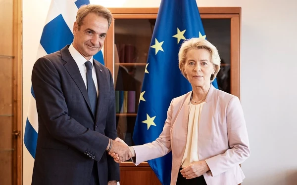  Μητσοτάκης - Φον ντερ Λάιεν: Θα είμαστε γρήγοροι και ευέλικτοι - 2,2 δισ. στην Ελλάδα 