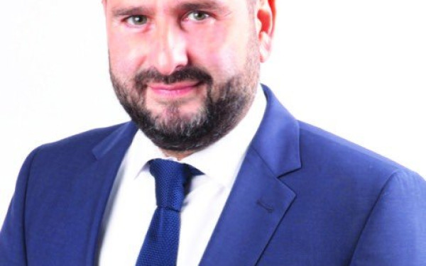 Ο υποψήφιος Δήμαρχος Ωραιοκάστρου, Πέτρος Αταμιάν, σε επιχειρήσεις του Δήμου Ωραιοκάστρου