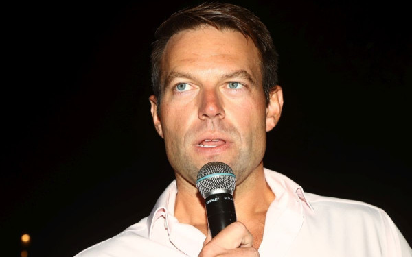 Κασσελάκης στο πλευρό Αχτσιόγλου για το SMS: «Την πιστεύω απόλυτα» - «Επιθέσεις και από ΜΜΕ του κόμματος»