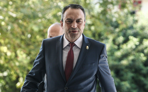 «Σπαρτιάτες»: Διακοπή της δίκης λόγω απουσίας του Β. Στίγκα - Αντιδράσεις για «ασέβεια προς το δικαστήριο»