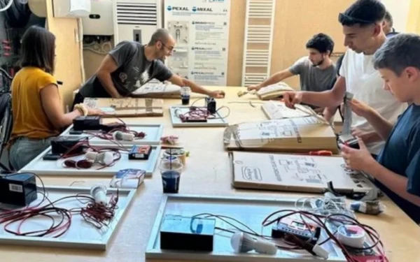 Καρδίτσα: Φορητά φωτοβολταϊκά για τον Παλαμά - Τα χρησιμοποιεί και η ΕΜΑΚ (φωτ.)