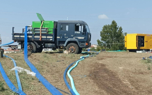 Μάχη με τα νερά στο πλευρό των πλημμυροπαθών της Θεσσαλίας δίνει η ΕΥΑΘ - Δείτε φωτογραφίες