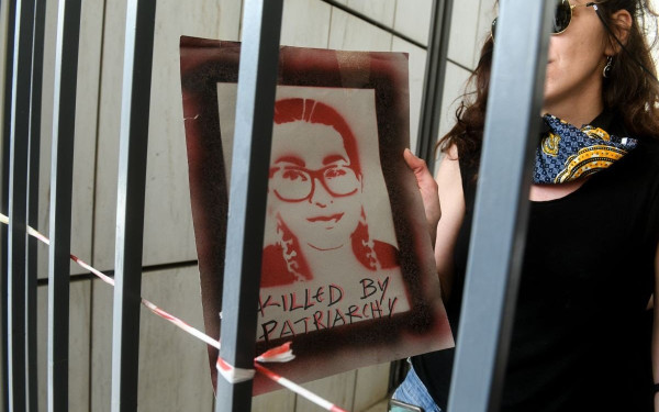 «Θα σας βρει ο πατέρας μου»: Οι γονείς της Ελένης Τοπαλούδη συγκίνησαν στο Ευρωκοινοβούλιο με τα τελευταία λόγια της