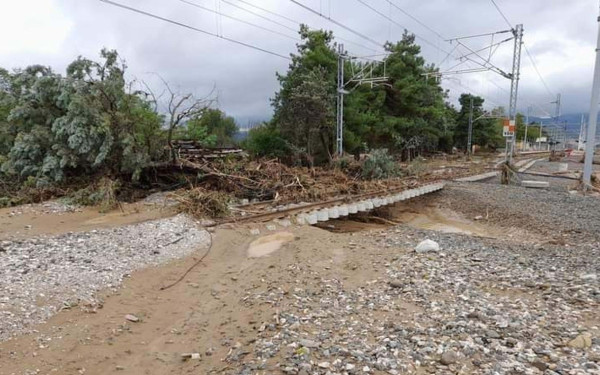 Σιδηρόδρομος: Οι τέσσερις εταιρείες και τα 10,6 εκατ. για να αποκατασταθεί το Δομοκός - Λάρισα