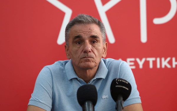 Τσακαλώτος: «Ο αποκεφαλισμός δεν περιλαμβάνεται στον χώρο της κριτικής Αριστεράς»