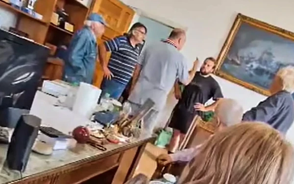 Βόλος: Ο πολίτης που χτυπήθηκε από τον Αχιλλέα Μπέο ζήτησε και συγνώμη (βίντεο)