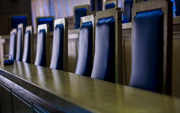 Αντιδρούν οι δικαστές στις πειθαρχικές κυρώσεις επί εκκρεμών δικαστικών υποθέσεων