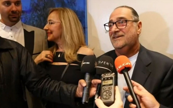 Βασίλης Καρράς: Πότε και πού θα γίνει η κηδεία του μεγάλου λαϊκού τραγουδιστή - Σε λαϊκό προσκύνημα η σορός του (βίντεο)