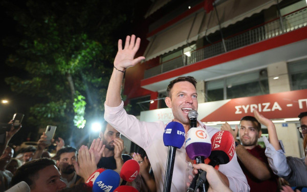 Στέφανος Κασσελάκης από την Κουμουνδούρου: «Σήμερα κέρδισε το φως και η ελπίδα για το μέλλον - Δεν θα σας προδώσω ποτέ»