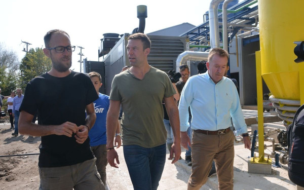 Στον δήμο Παλαμά ο Στ. Κασσελάκης - Συνομίλησε με κατοίκους και αυτοδιοικητικούς (φωτ.)