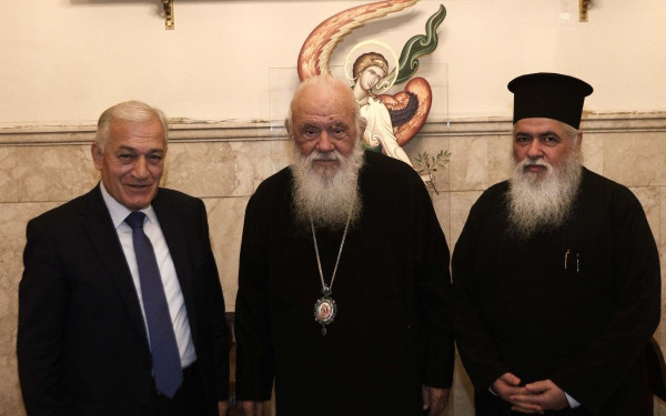 Συνάντηση του Λ. Κυρίζογλου  με τον Αρχιεπίσκοπο Ιερώνυμο