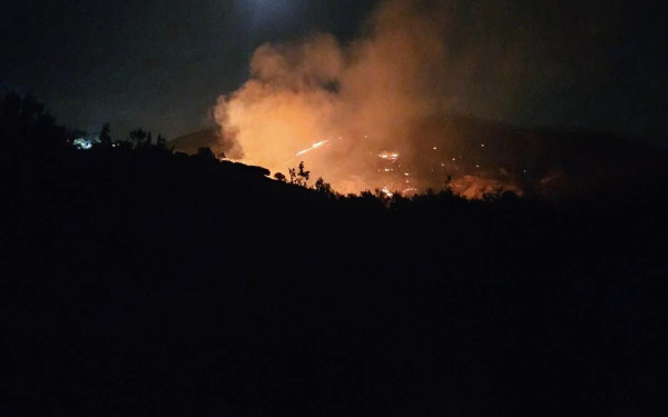 Ηράκλειο: Σε ύφεση το πύρινο μέτωπο στη Μεσαρά - Σηκώθηκαν τα εναέρια μέσα (βίντεο)