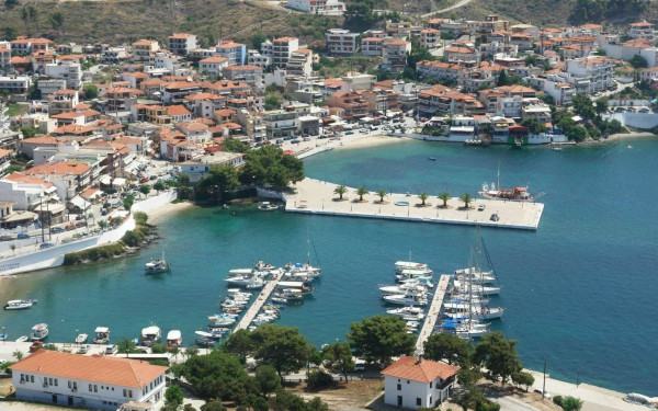 Χαλκιδική: Υπεγράφη η σύμβαση για το λιμάνι του Νέου Μαρμαρά