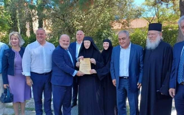 Χαλκιδική: Απονομή του σήματος «ΚΑΝΩΝ» στα μοναστηριακά προϊόντα του ιερού κοινόβιου Θεοτόκου Ορμύλιας