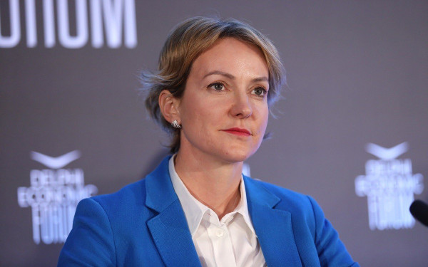 Αλ. Σδούκου: Τα «φαραωνικά» έργα ΑΠΕ έχουν και οικονομίες κλίμακος και πολύ χαμηλή τιμή προς όφελος του καταναλωτή