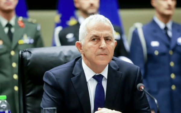 Αποστολάκης: Δεν συμφωνούμε να καταργηθεί η θητεία  (βίντεο)