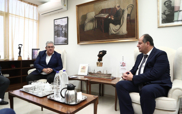 Με τον πρέσβη της Παλαιστίνης συναντήθηκε ο Κουτσούμπας (βίντεο)