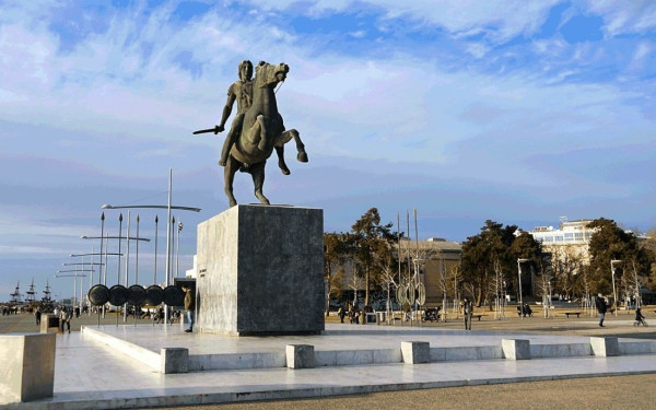 Θεσσαλονίκη - La Nomad House: Πολυπολιτισμικότητα στη σκιά του Μεγάλου Αλεξάνδρου