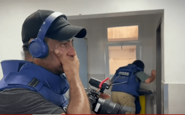 Βίντεο: Συνεργείο του BBC πάει σε νοσοκομείο της Γάζας και βρίσκει συγγενείς νεκρούς