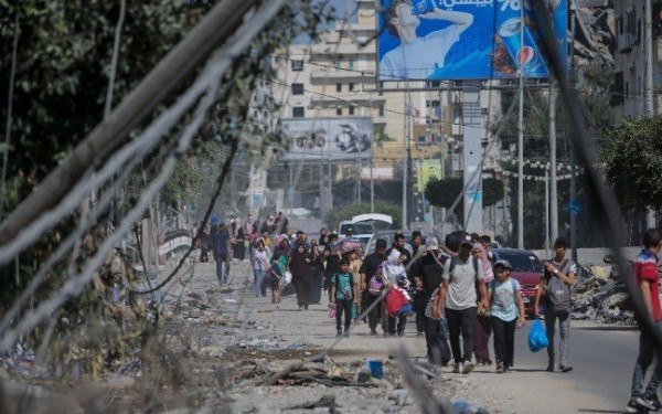 Γάζα: Χιλιάδες Παλαιστίνιοι στο δρόμο της μεγάλης φυγής