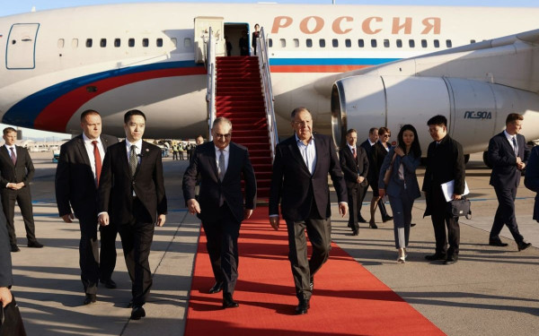 Λαβρόφ: Στο Πεκίνο ο ΥΠΕΞ της Ρωσίας ενόψει επίσκεψης Πούτιν στην Κίνα (φωτ.)