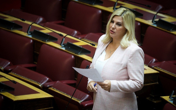 ΣΥΡΙΖΑ για ένταξη Ρ. Θρασκιά στο ΠΑΣΟΚ: Εξόχως προβληματική συμπεριφορά