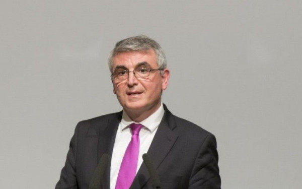 Π. Τσακλόγλου: Το 8 θα είναι το πρώτο νούμερο του νέου κατώτατου μισθού