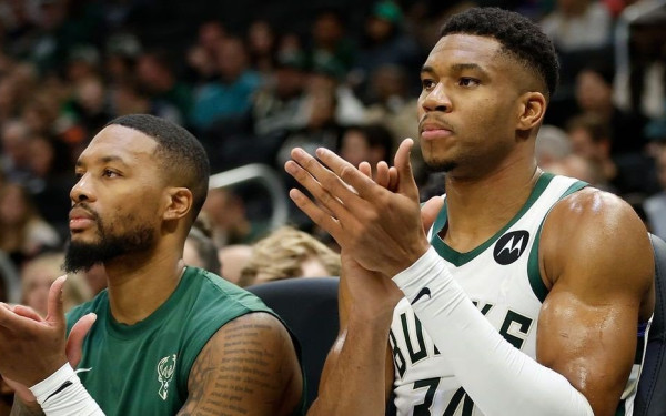 ΝΒΑ: Για πρώτη φορά έπαιξαν μαζί Αντετοκούνμπο, Λίλαρντ και Μίντλετον (βίντεο)