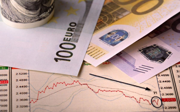 Το δημόσιο χρέος «επιστρέφει» στα επίπεδα του 2009