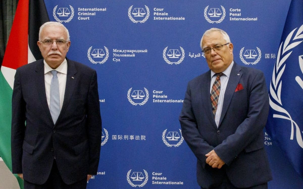 Στη Χάγη ο Παλαιστίνιος ΥΠΕΞ την ώρα που ο Μπάιντεν μιλά για «ευθύνη» του Ισραήλ στην «αυτοάμυνα» (βίντεο & φωτ.)