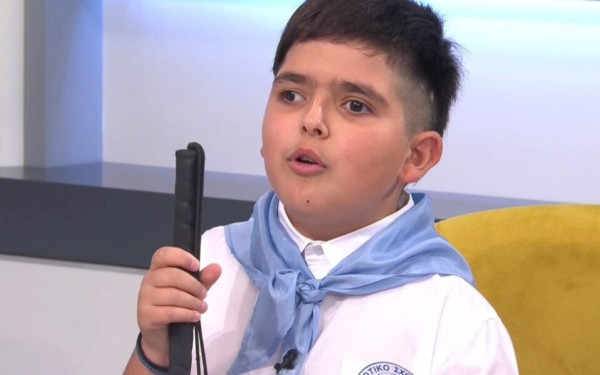 Θεσσαλονίκη: Τι ζήτησε από τον Στέλιο Αγγελούδη ο 12χρονος Λέανδρος που αντιμετωπίζει προβλήματα όρασης