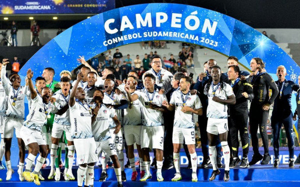 Η Λίγκα ντε Κίτο κατέκτησε στα πέναλτι το Copa Sudamericana (βίντεο)