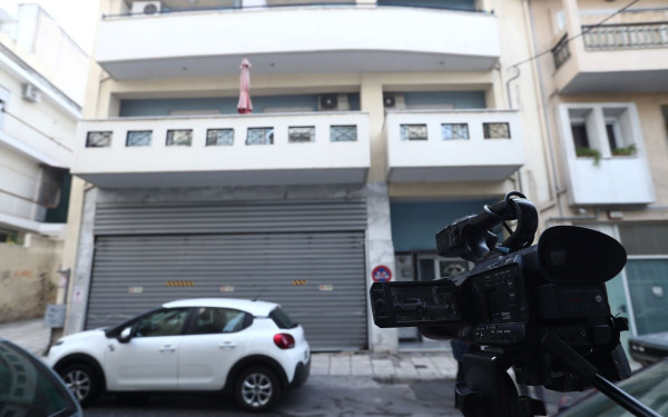 Το χρονικό της τραγωδίας στη Θεσσαλονίκη: Στραγγάλισε την κόρη του και προσπάθησε να αυτοκτονήσει με ψαροντούφεκο  (βίντεο, φωτ.)