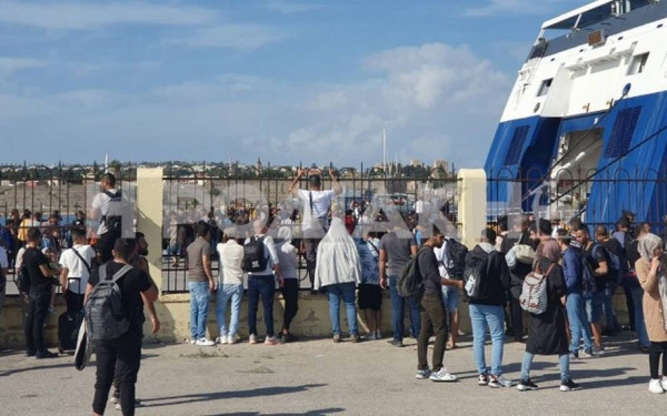 Υπουργείο Μετανάστευσης και Ασύλου: Πάνω από 1.000 πρόσφυγες βρήκαν εργασία σε 200 ελληνικές επιχειρήσεις