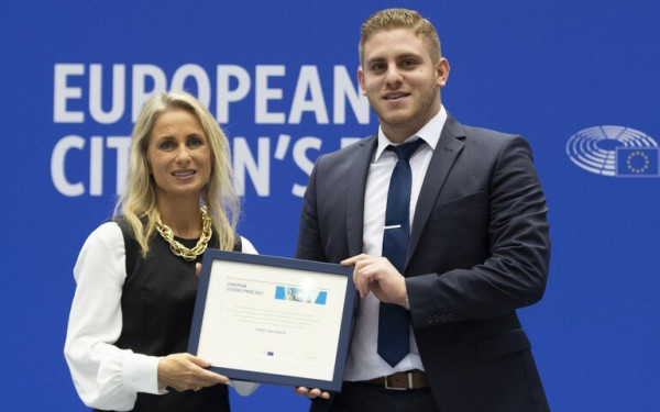 Βραβείο Ευρωπαίου Πολίτη 2023: Τιμήθηκαν οι «Ήρωες των Τεμπών» και το «Ref Checkpoint» από την Ελλάδα (βίντεο, φωτ.)