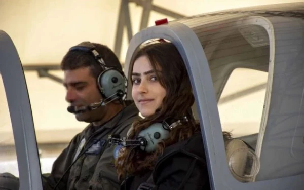 Μαθητές της Β’ Λυκείου «πέταξαν» με εκπαιδευτικά αεροσκάφη της Πολεμικής Αεροπορίας (φωτ.)