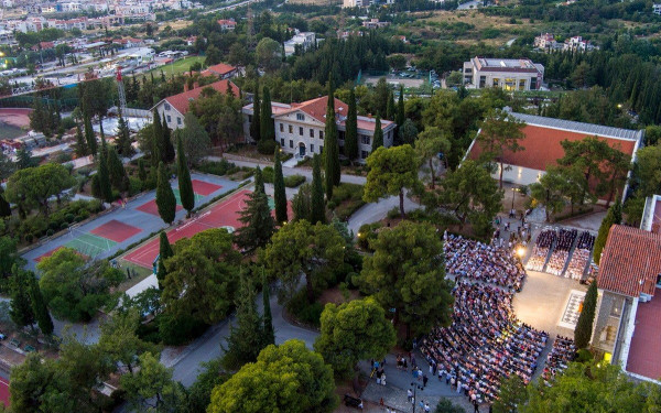 Προβληματισμός σε σχολεία και παιδικούς σταθμούς για τις εργασίες του FlyOver 