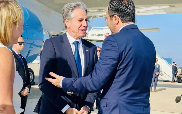 Προσγειώθηκε εκτάκτως στην Κύπρο ο Μπλίνκεν - Συνομιλεί με τον Χριστοδουλίδη