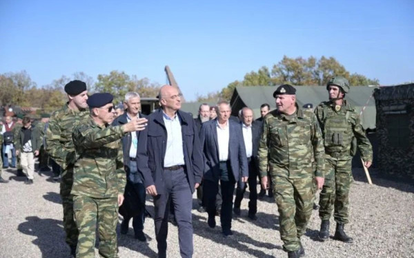 Το μήνυμα Δένδια για την ημέρα των ενόπλων δυνάμεων