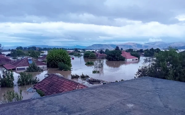 ΥΠΟΙΚ: Επεκτείνεται κατά 6 έως 12 μήνες η προστασία από κατασχέσεις και οφειλές των πληγέντων από θεομηνίες