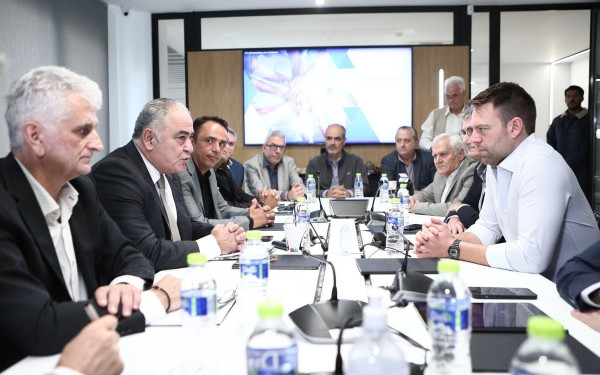 Στ. Κασσελάκης: «Αντί να τιμωρούμε τίμιους επαγγελματίες, να αρχίσουμε από την κεφαλή του ψαριού»