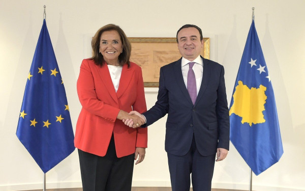 H διερευνητική αποστολή της Ντόρας Μπακογιάννη στο Κόσοβο: Ποιους είδε